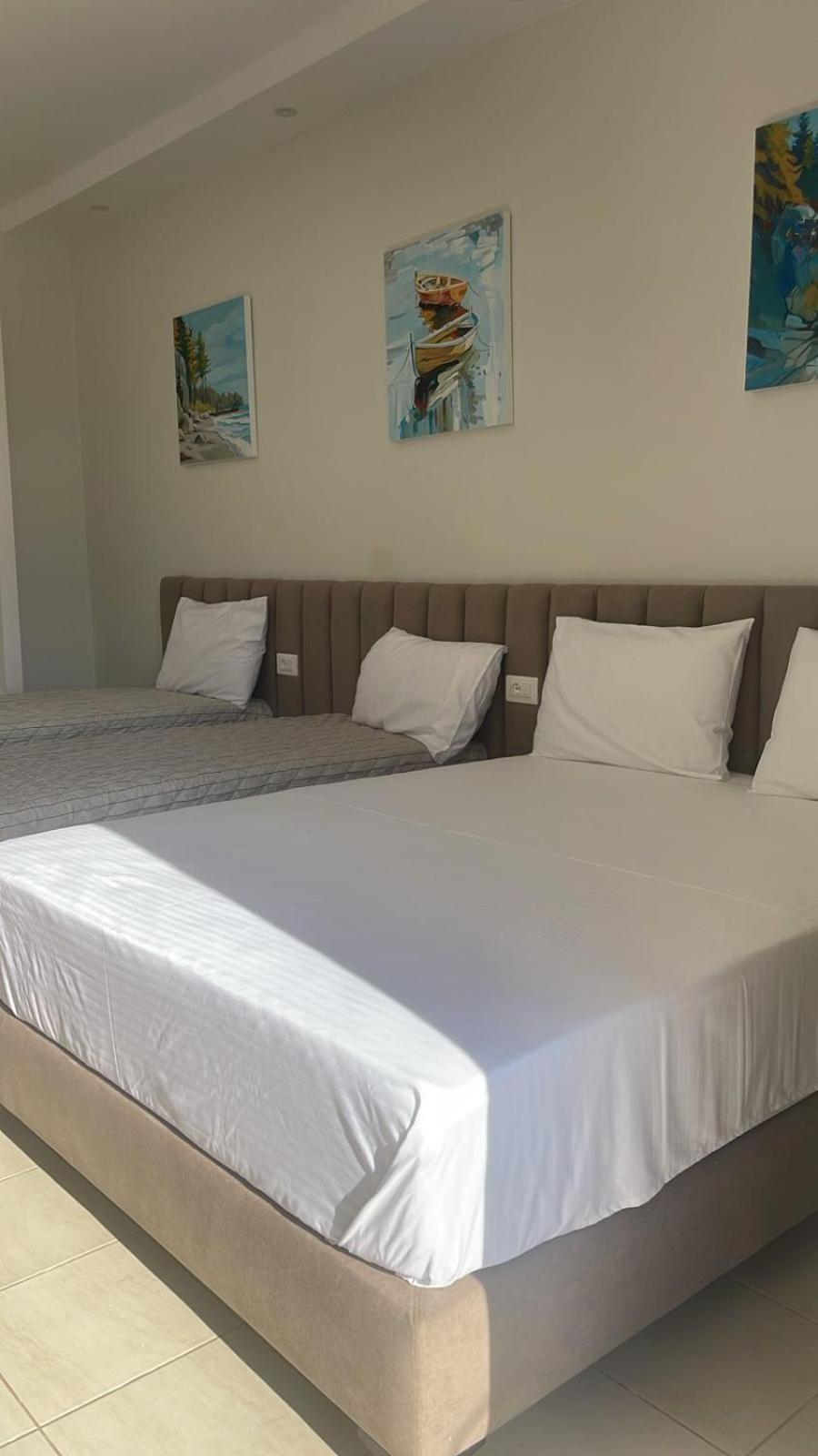 La Maroja View Hotel Dhermi Ngoại thất bức ảnh